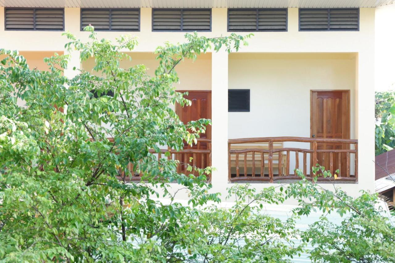 TLShaw Homestay General Luna  Luaran gambar