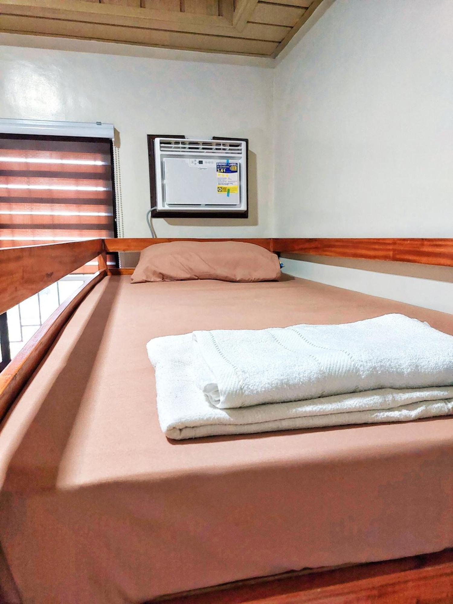 TLShaw Homestay General Luna  Bilik gambar