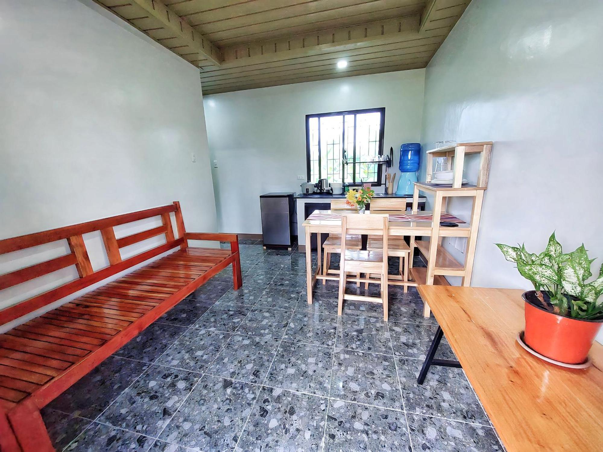 TLShaw Homestay General Luna  Bilik gambar